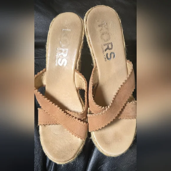 Michael Kors KORS Tan Wedge Women's Leather Sandals Sz7 - Picture 2 of 6